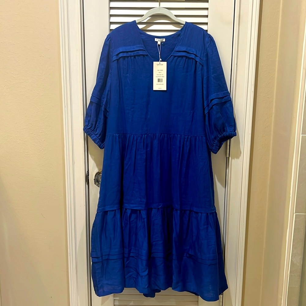 Beautiful linen NWT Tyler Boe midi dress